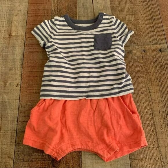 Gap baby boys size 6-12M one piece romper short sleeve shorts - Picture 1 of 7